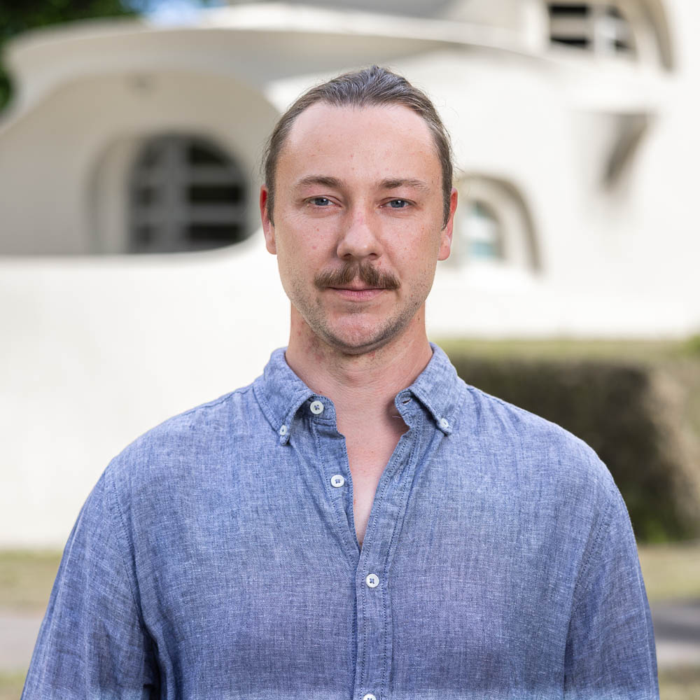 Fomon-Merlin-Ganzer-by-Stefan-Walter-Berlin-Causalux